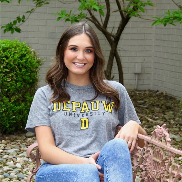 Meet your Posher, Lydia - Picture 1 of 1